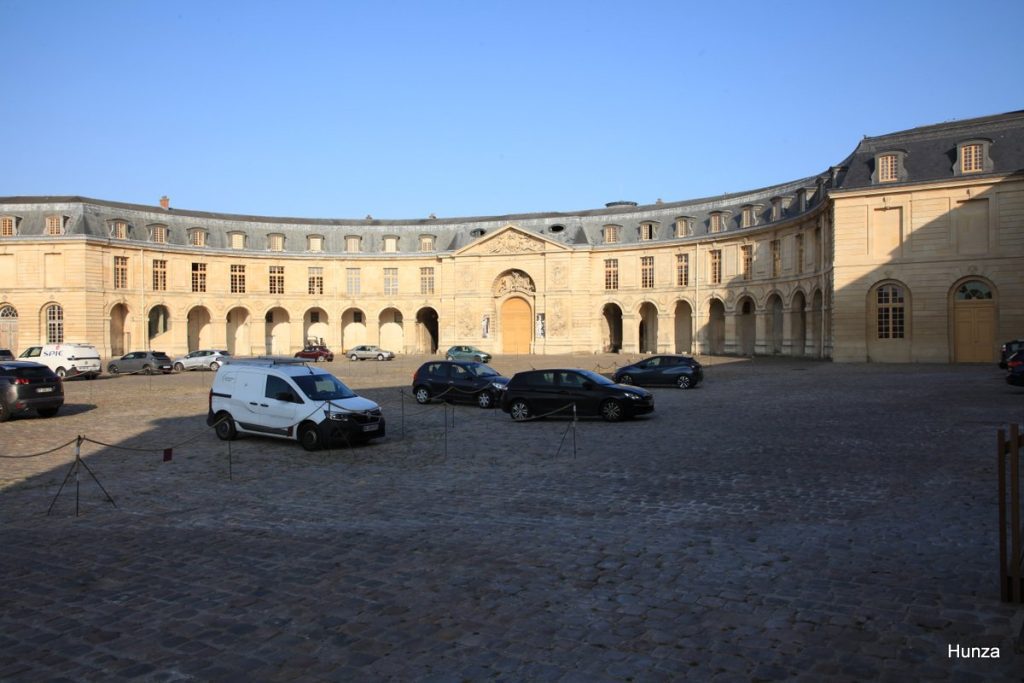 Cour des Petites Écuries royales à Versailles