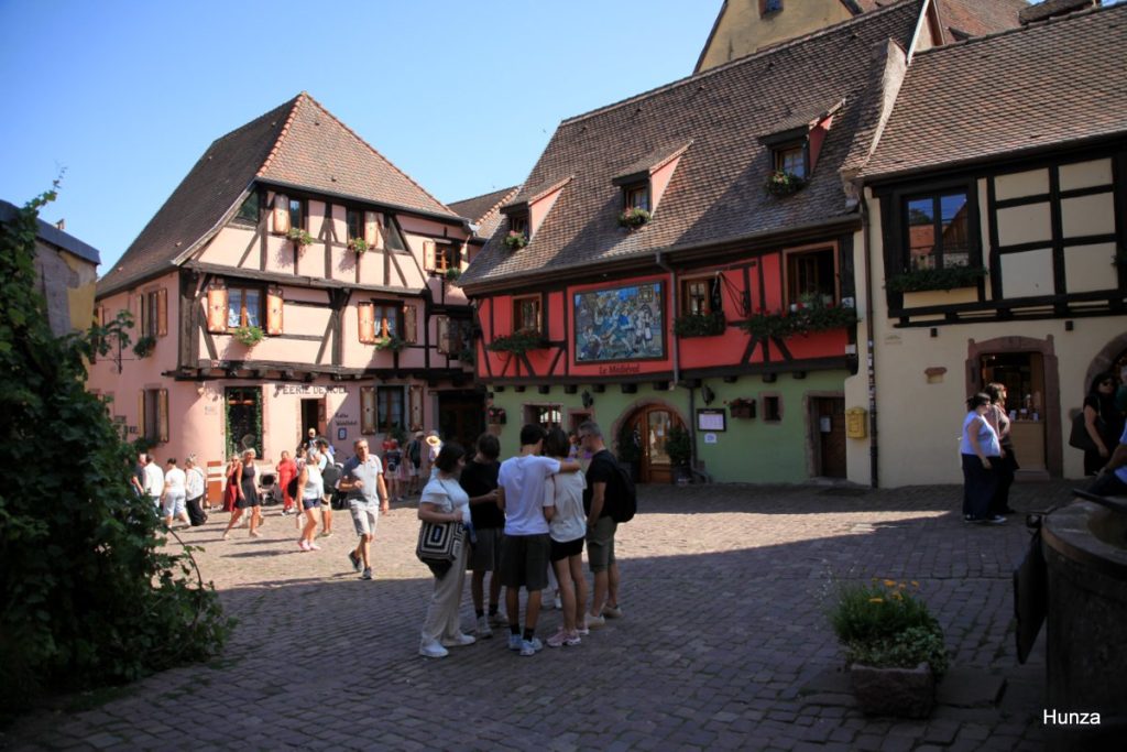 Restaurant Le Médiéval dans une maison à colombages du XVIe siècle à Riquewihr