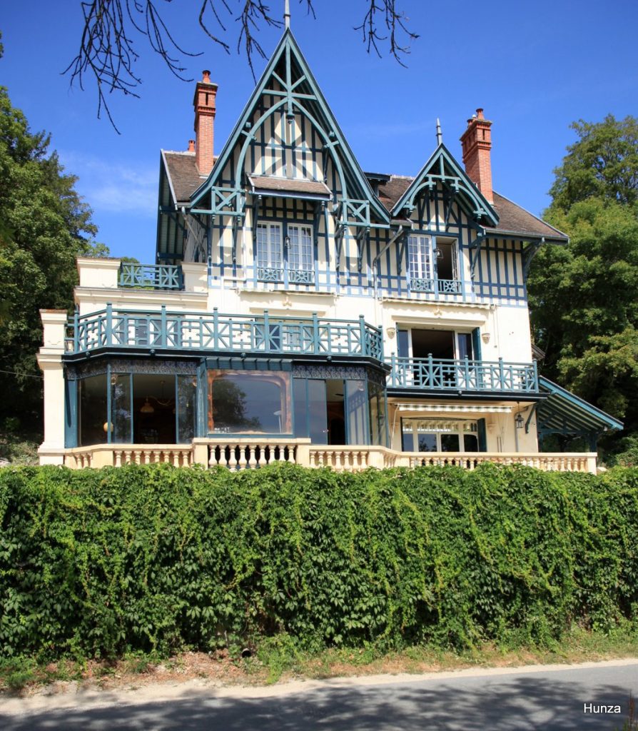 Villa Fontaines-Dieu, célèbre affolante de Samois-sur-Seine