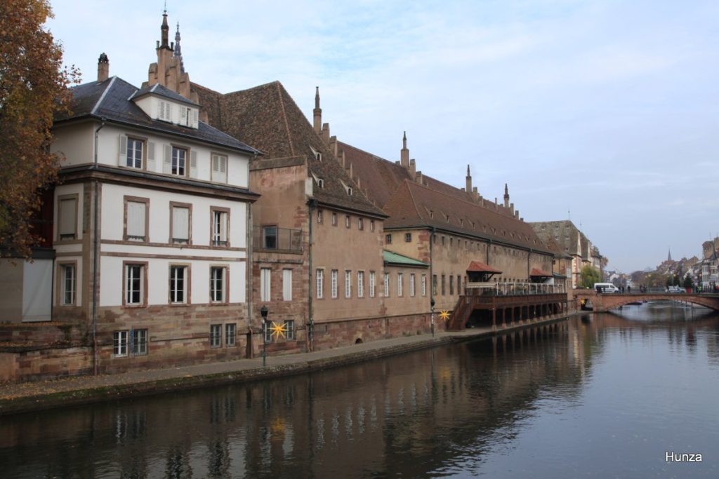 Ancienne Douane (Kaufhaus) au bord de l'Ill à Strasbourg