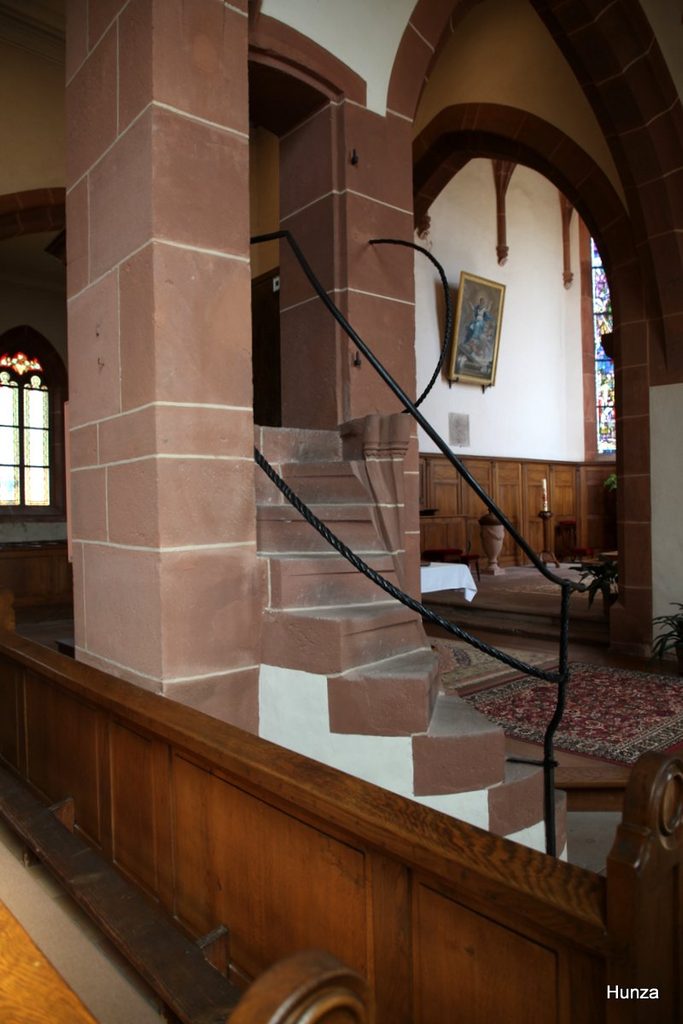 Chaire à prêcher de l'église fortifiée de Hunawihr