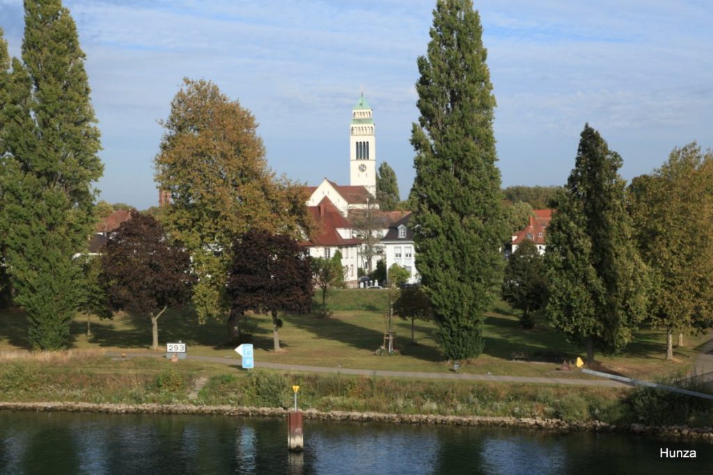 Église Saint-Johannes Nepomuk de Kehl au bord du Rhin