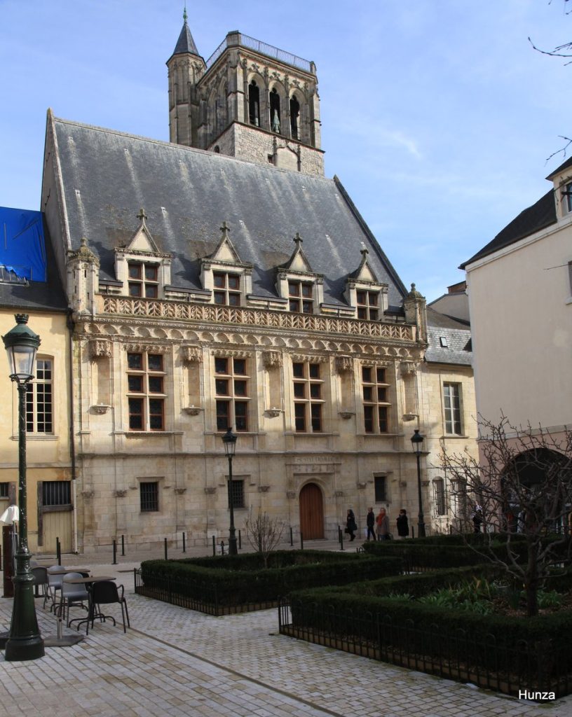 Hôtel des Créneaux à Orléans