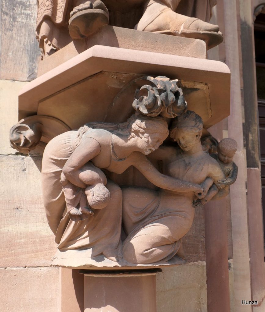 Jugement de Salomon sur le portail méridional de la cathédrale de Strasbourg