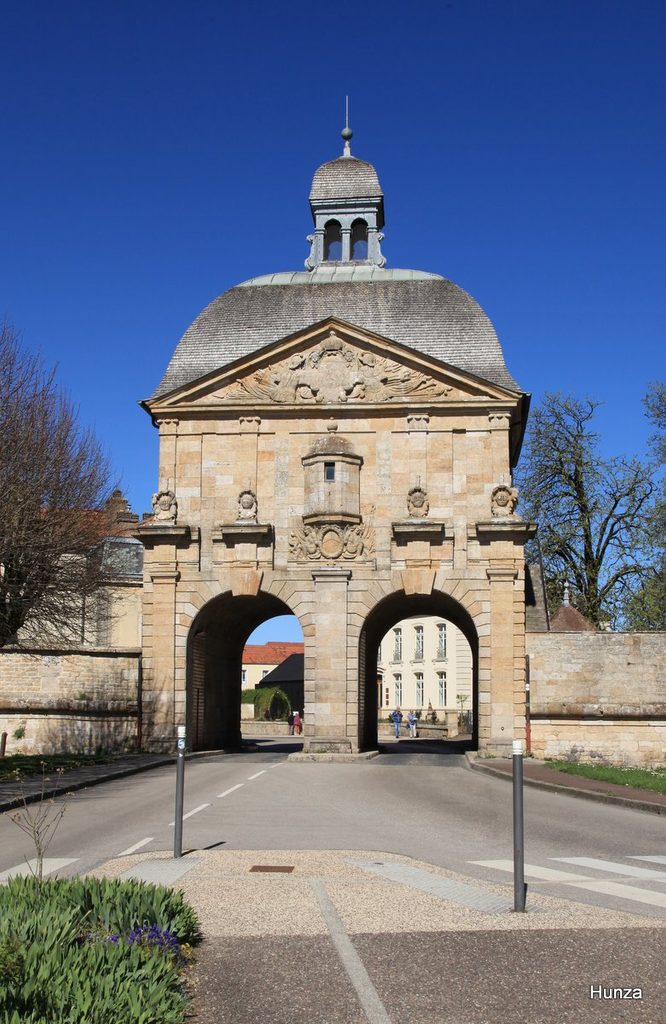 Porte des Moulins à Langres