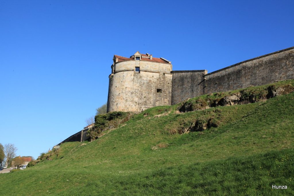 Remparts de Langres, tour Saint-Jean