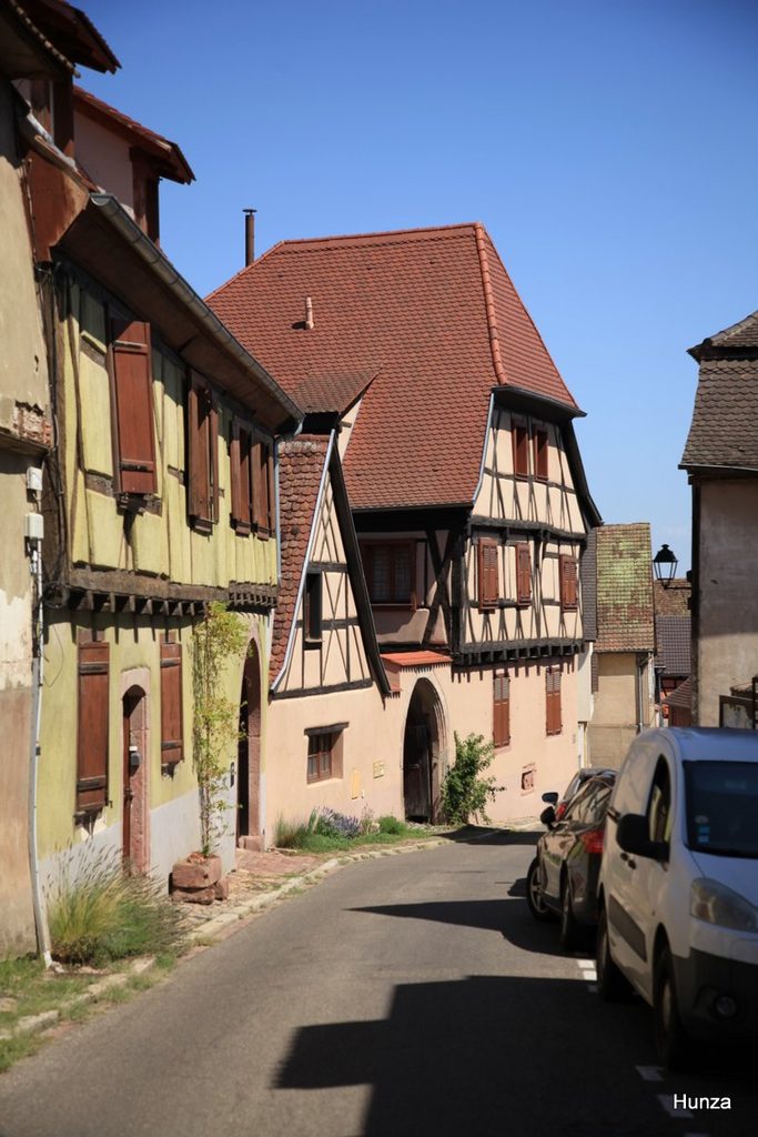 Maisons à colombages dans la Grand-Rue de Hunawihr