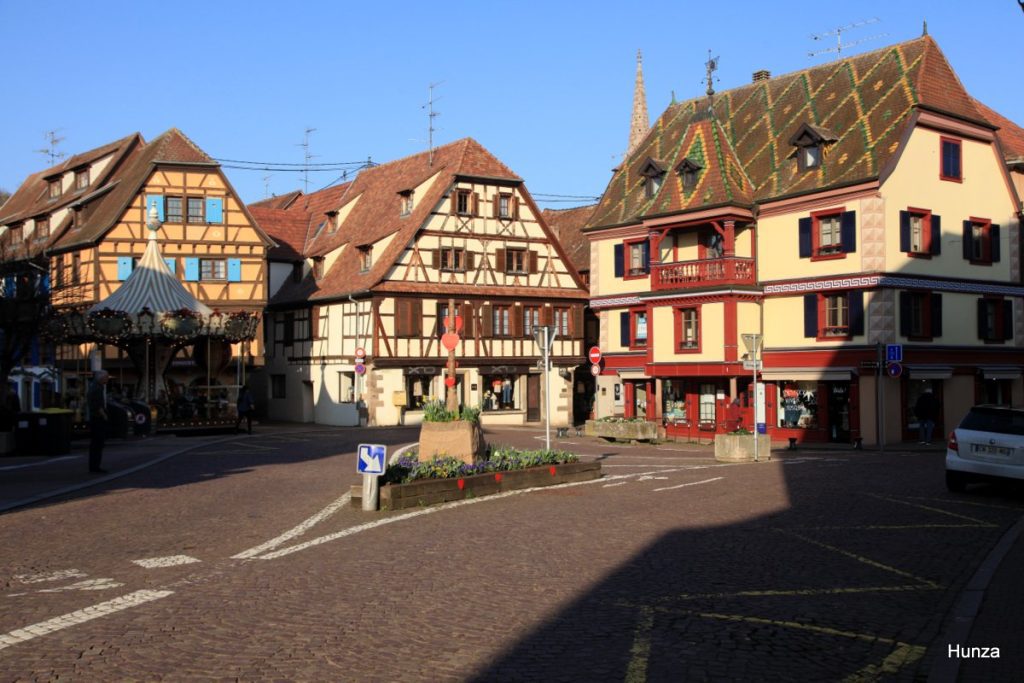 Maisons à colombages sur la place de l'Étoile à Obernai