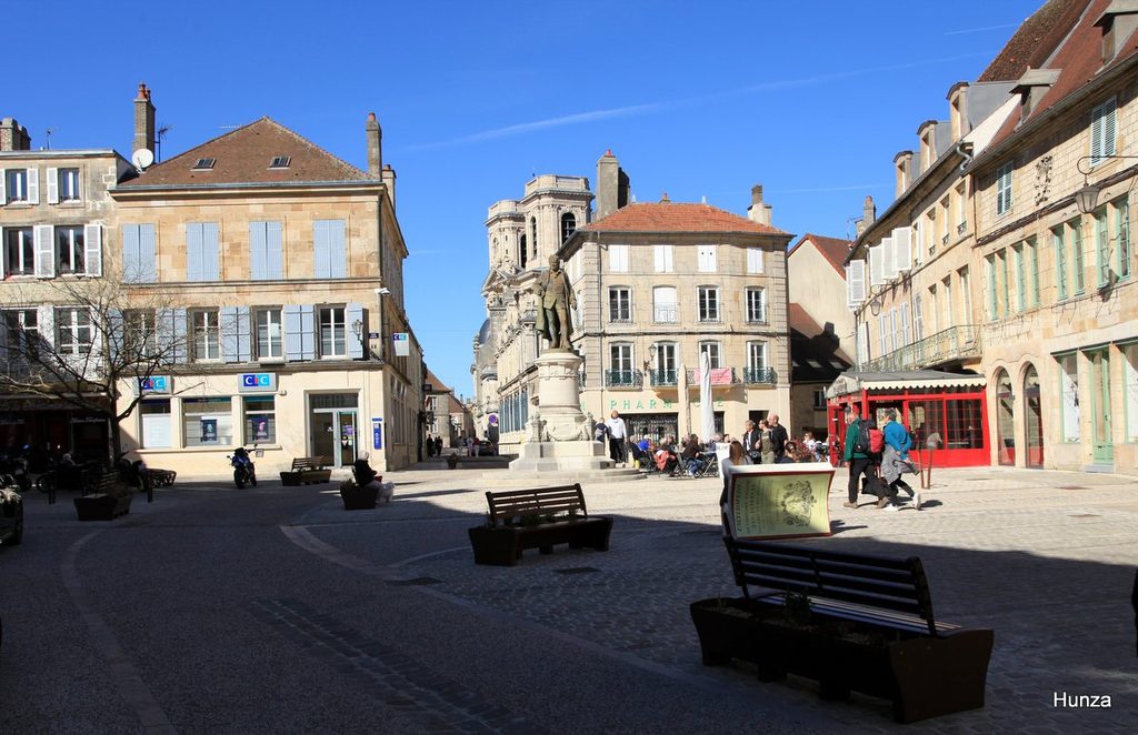 Place Diderot à Langres