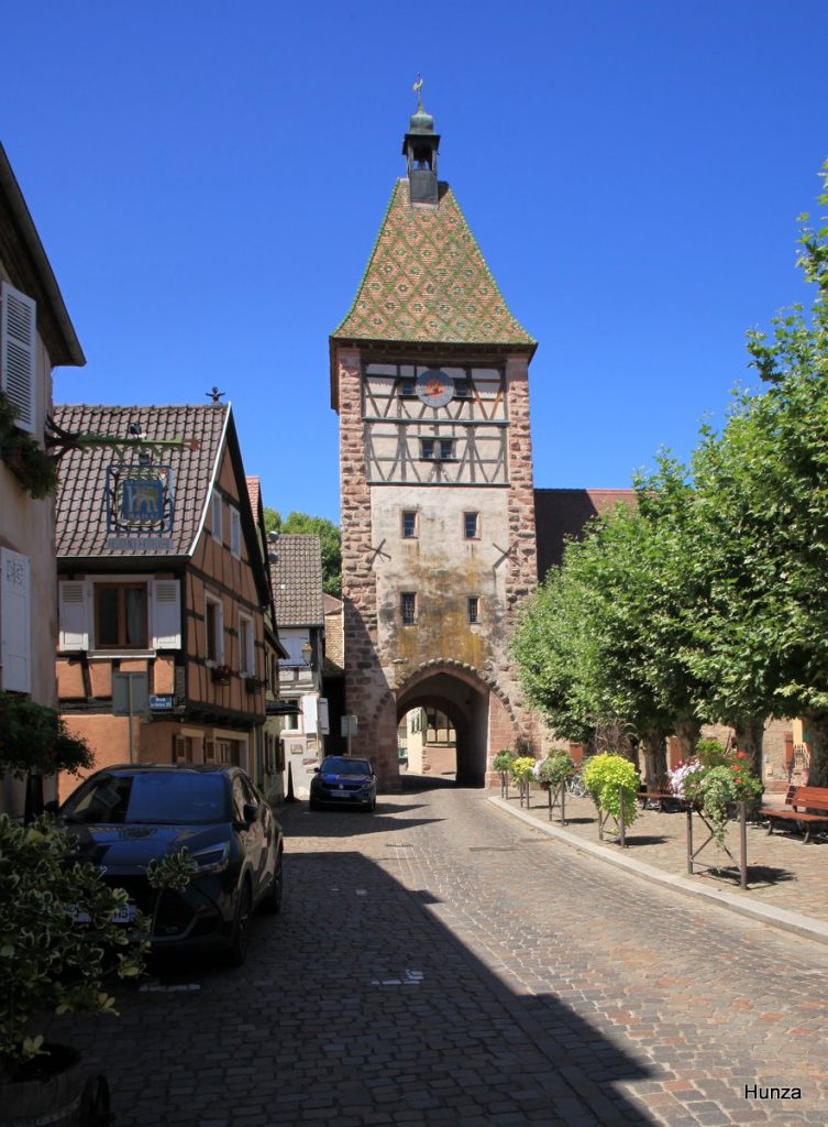 Porte Haute (Obertor), ancienne porte fortifiée de Bergheim en Alsace