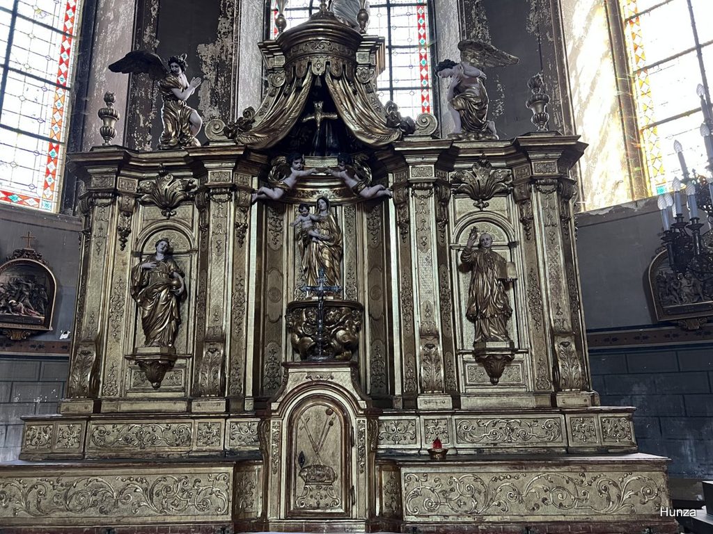Retable de Jean-Baptiste Bouchardon dans la chapelle de l’Hôpital de Chaumont