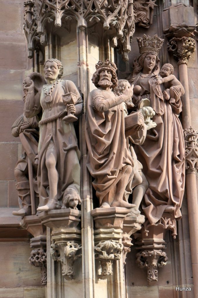 Rois mages sur le portail Saint-Laurent de la cathédrale de Strasbourg
