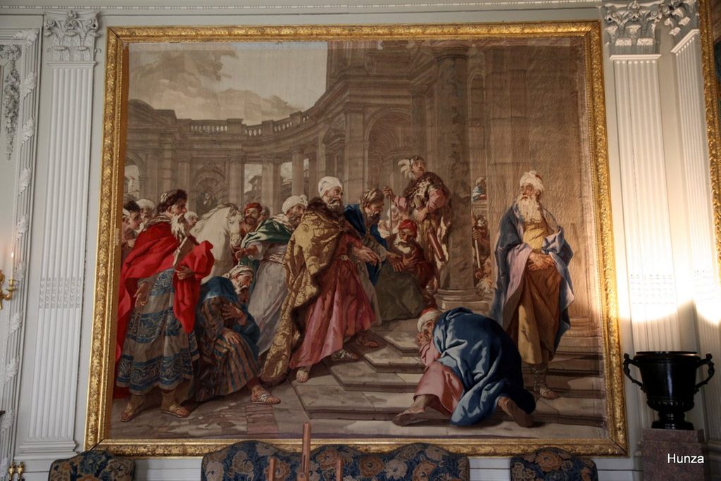Tapisserie des Gobelins représentant Esther au château de La Roche-Guyon