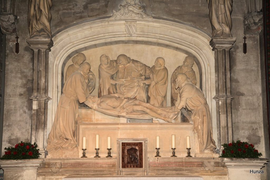 Mise au tombeau de la famille Galléani dans la basilique Saint-Pierre à Avignon