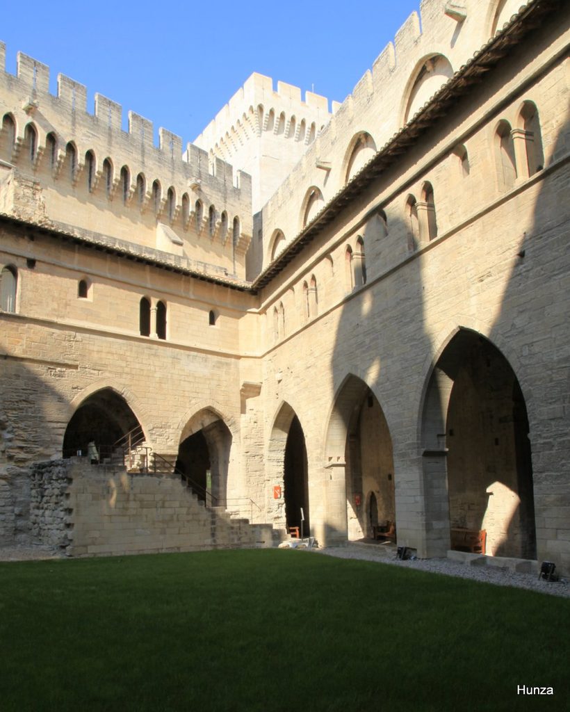 Cloître Benoît XII du Palais des Papes à Avignon