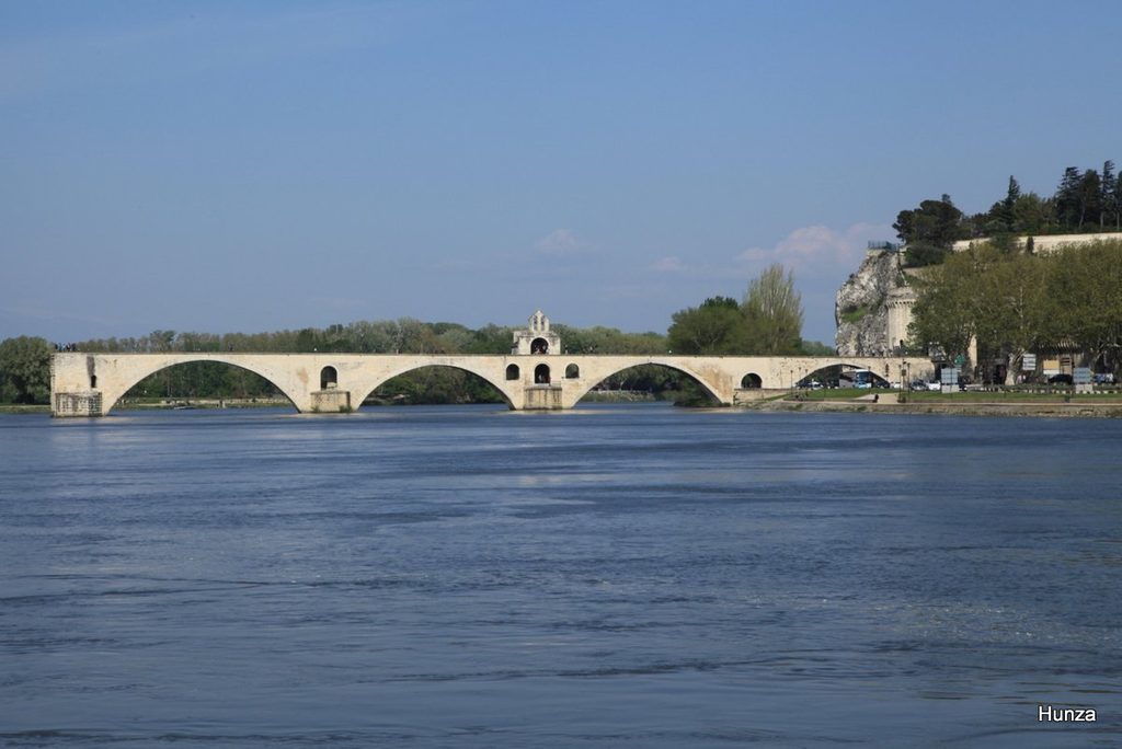 Pont d’Avignon, ou pont Saint-Bénézet, sur le Rhône