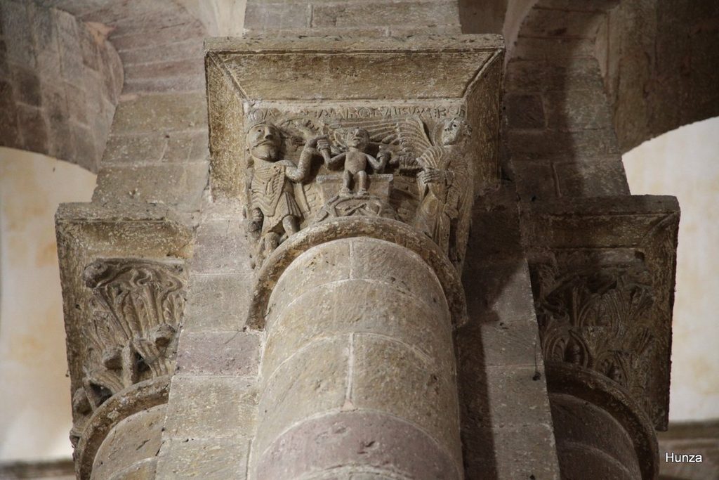 Chapiteau roman de l’abbatiale Sainte-Foy de Conques