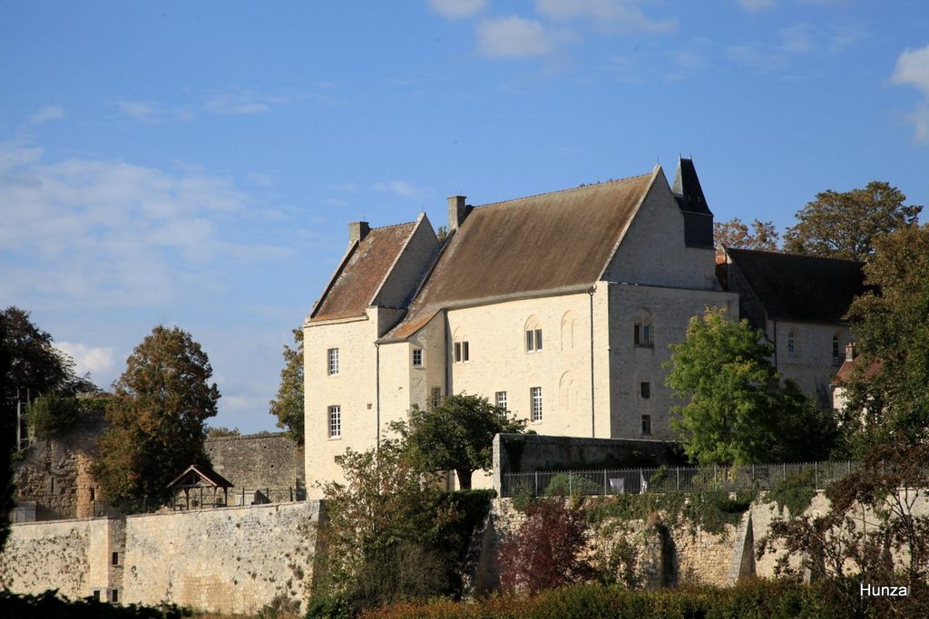 Château Saint-Aubin et Musée de l'Archerie et du Valois à Crépy-en-Valois