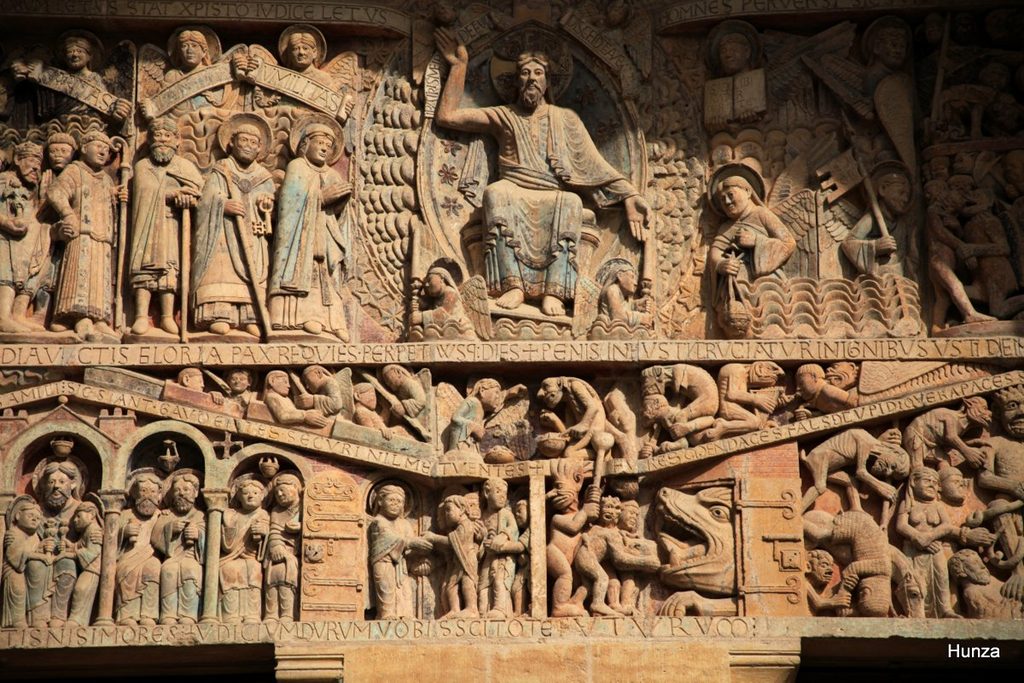 Détail du tympan du Jugement dernier de l'abbatiale de Conques