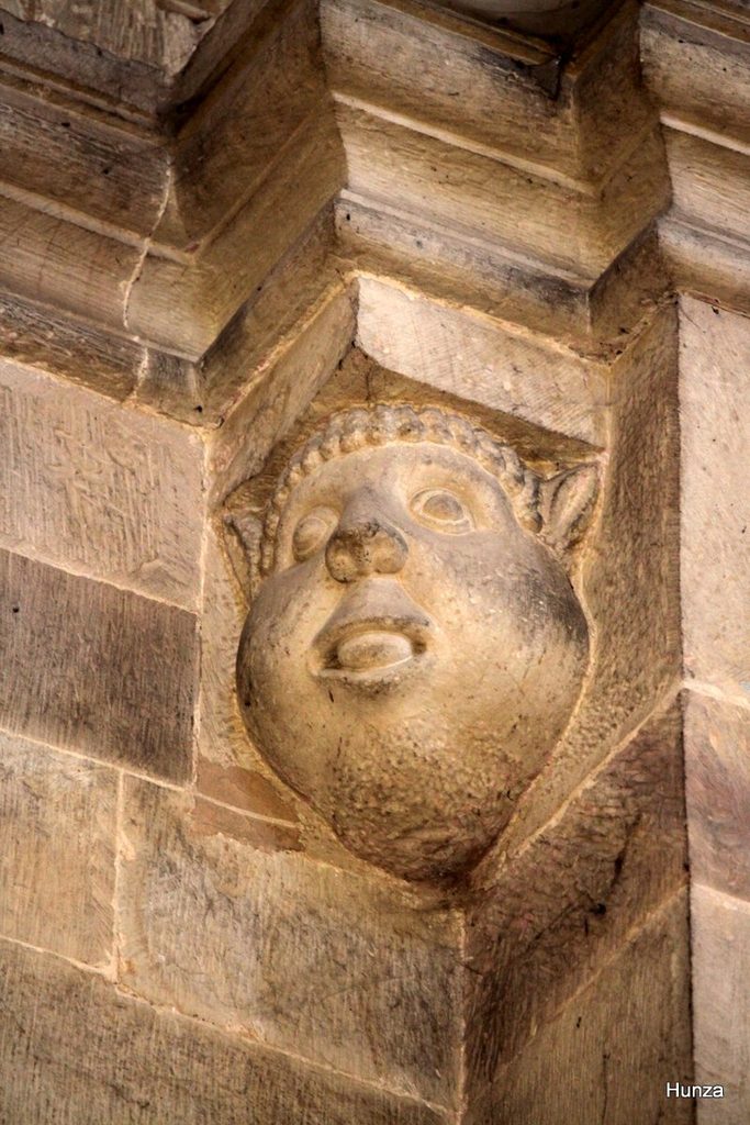 Diable joufflu sculpté dans l’église de Rosheim