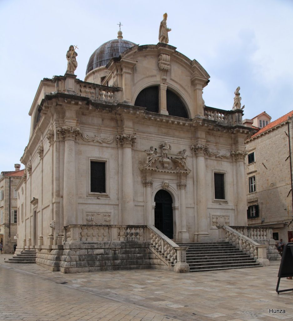 Église Saint-Blaise de Dubrovnik sur la place de la Loge