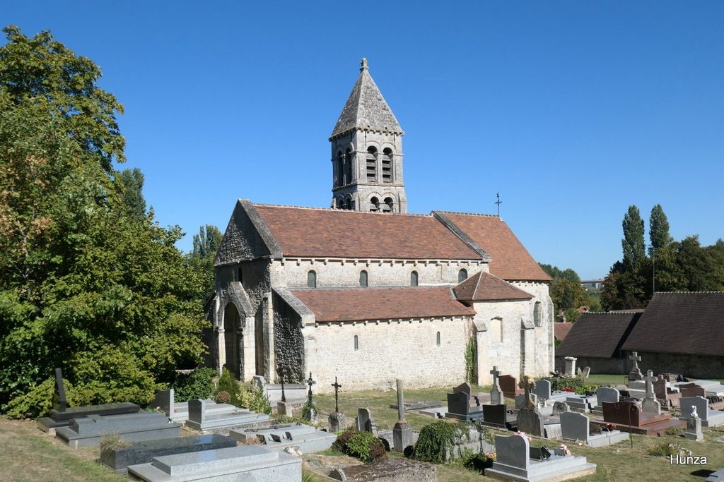 Église Saint-Gervais-et-Saint-Protais de Rhuis vue depuis le cimetière