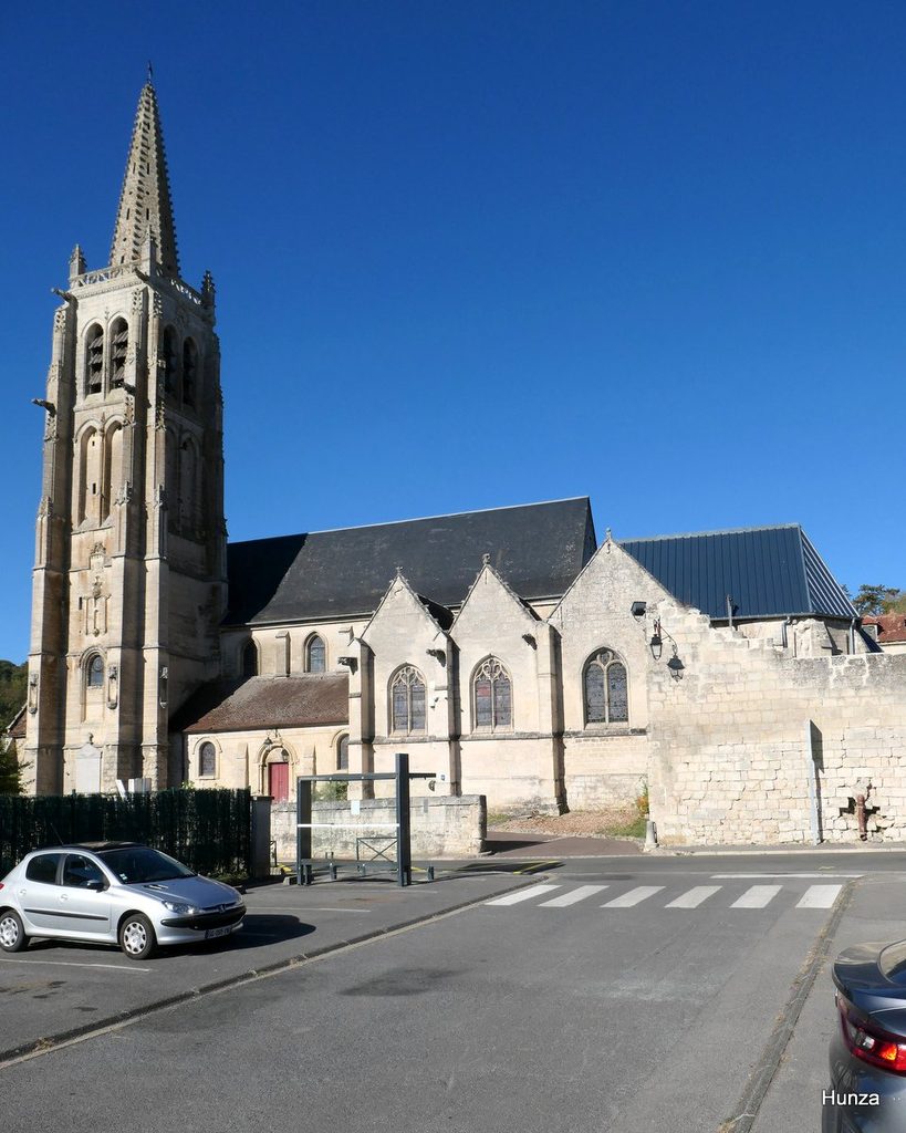 Église Saint-Pierre de Béthisy-Saint-Pierre avec son clocher gothique