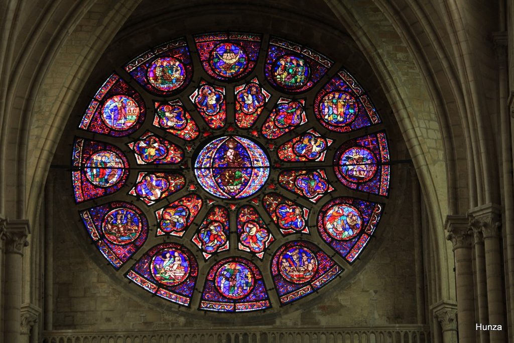 Grande rose de la collégiale Notre-Dame de Mantes-la-Jolie