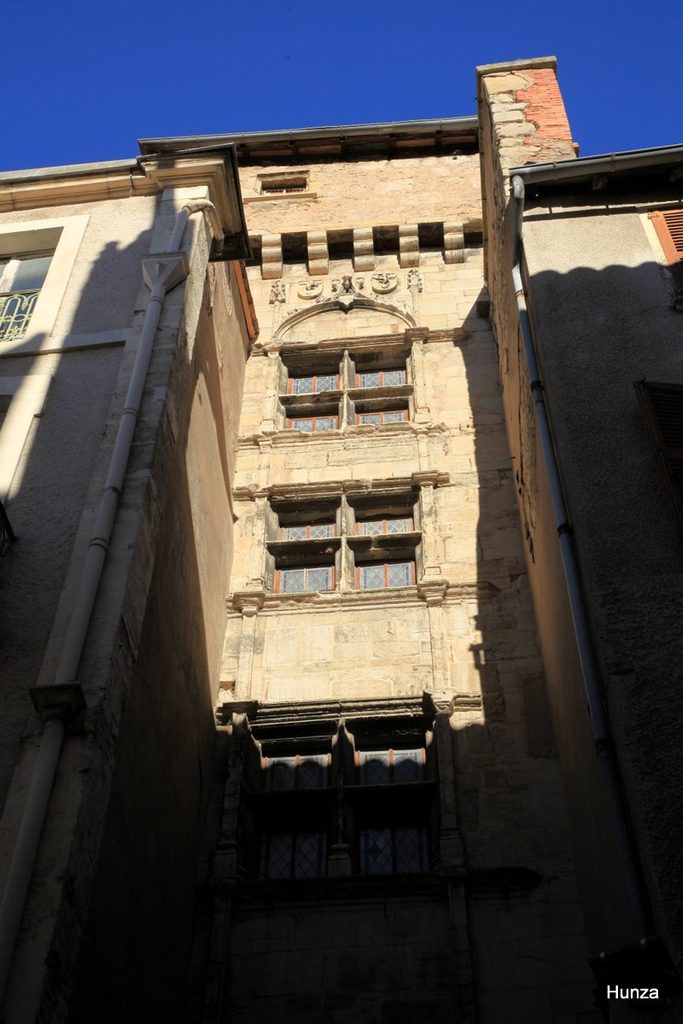 Maison Combettes à Villefranche-de-Rouergue