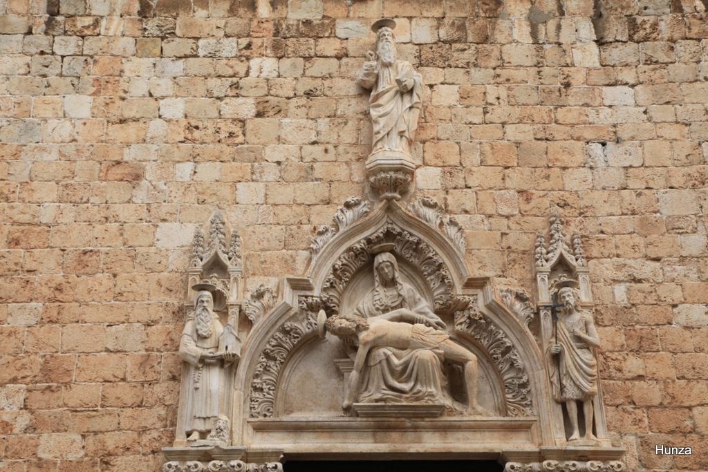 Pietà de l'église des Franciscains de Dubrovnik réalisée en 1498