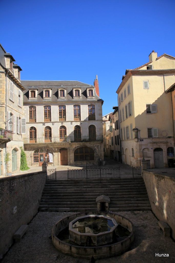 Place de la Fontaine à Villefranche-de-Rouergue