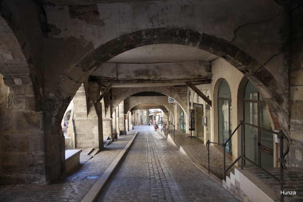 Arcades Alphonse de Poitiers de la place Notre Dame à Villefranche-de-Rouergue