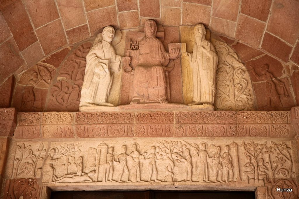 Détail du portail roman de l’église d’Andlau