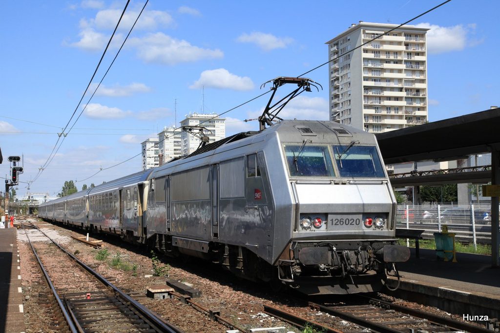 Locomotive BB 26020 Sybic en gare d'Orléans