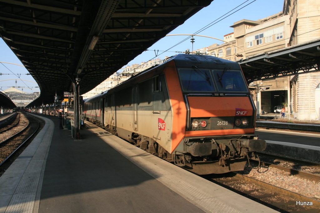 Locomotive BB 26138 Sybic en gare de Paris-Est