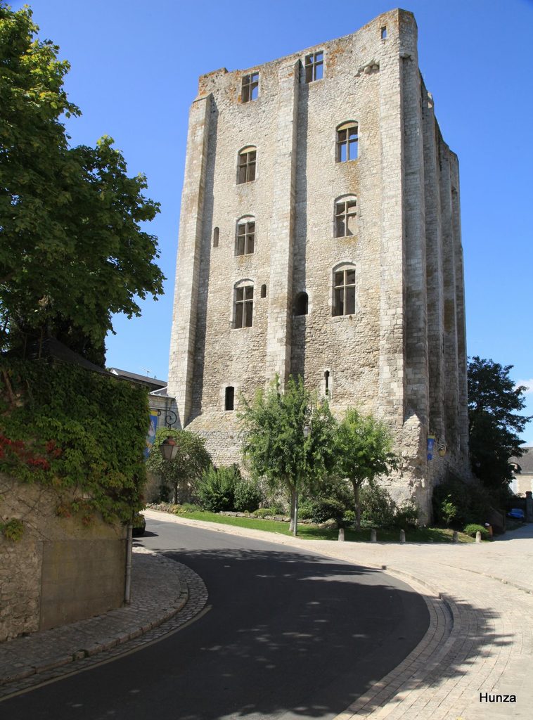 Donjon de César à Beaugency