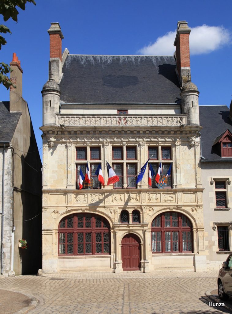 Façade Renaissance de l'hôtel de ville de Beaugency