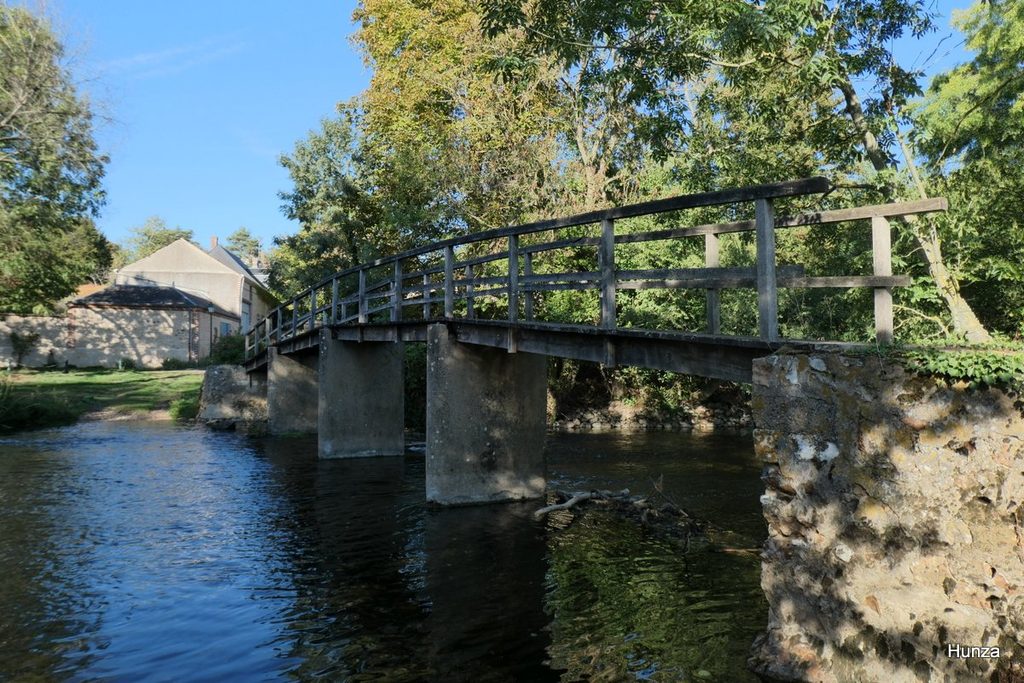 Passerelle sur le Loir à Saint-Maur-sur-le-Loir