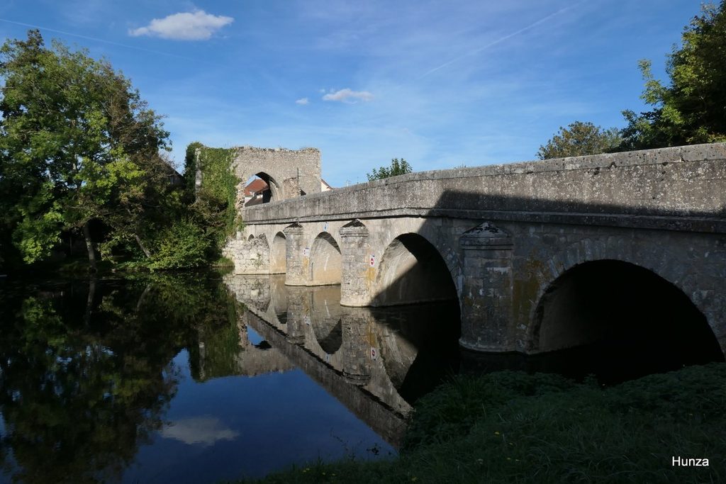 Pont et porte de Boisville à Bonneval