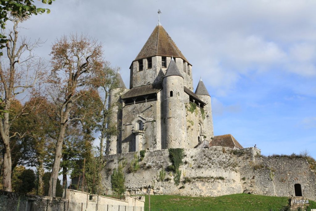 Tour César, monument emblématique de la cité médiévale de Provins, en Seine-et-Marne