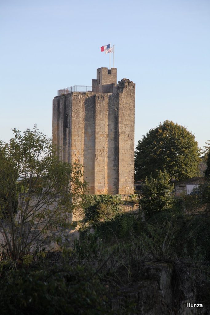 Tour du Roy, ancien donjon médiéval en pierre à Saint-Émilion